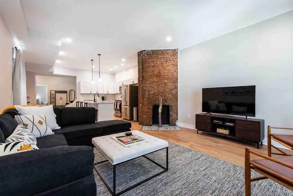 Prázdninový dům Newly Renovated 3 Bedroom Shelby Park Home **Free Parking** Louisville